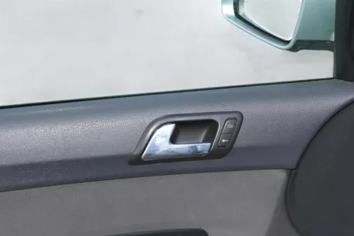 1x VW Polo 9N 9N3 Türverkleidung Verkleidung Tür vorne links  4/5-Türer dunkel (201780)