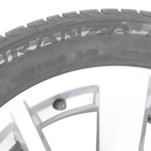 4x Q2 Alufelgen Reifen Felgen 215/55 R17 94V 6,5mm 81A601025C NEUWAGEN Sommer (201837)