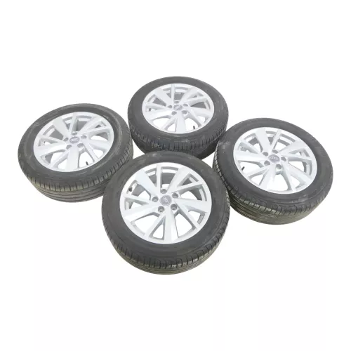 4x Q2 Alufelgen Reifen Felgen 215/55 R17 94V 6,5mm 81A601025C NEUWAGEN Sommer (201837)