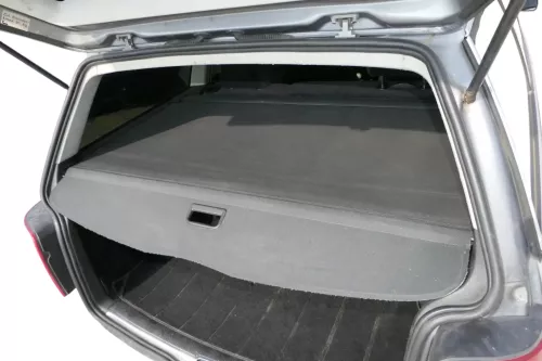 VW Passat 3B 3BG Kombi Variant Laderaumabdeckung Rollo Hutablage schwarz (107233)