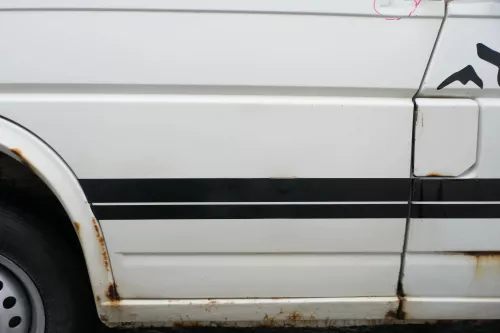 VW T4 Tür vorne links Fahrertür Caravelle Multiavan weiß R902 -ohne Anbaute (177139)