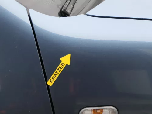 VW Golf 4 Kotflügel vorne rechts blau LD5X - Delle (201857)