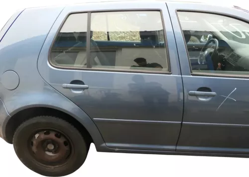 VW Golf 4 Limousine Tür hinten rechts blau LD5X (KEINkombi) ohne Anbauteile