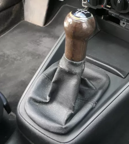 Golf 4 Bora Schaltknauf Schaltsack schwarz TDI Leder klein Holz (201995)