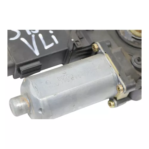 Passat 3B ektrischer Fensterheber vorne links 0130821695 Fensterhebermotor Motor (202039)