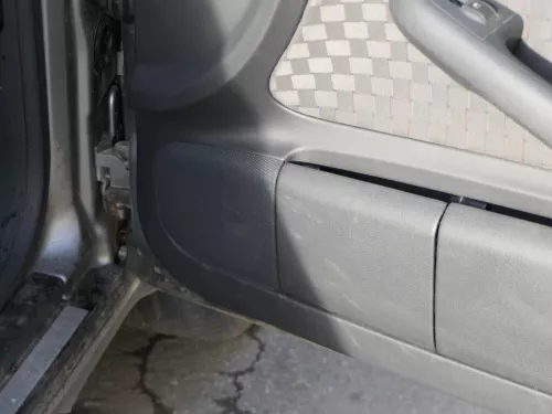 1x A6 4B Türverkleidung Verkleidung Tür vorne rechts schwarz soul (202048)