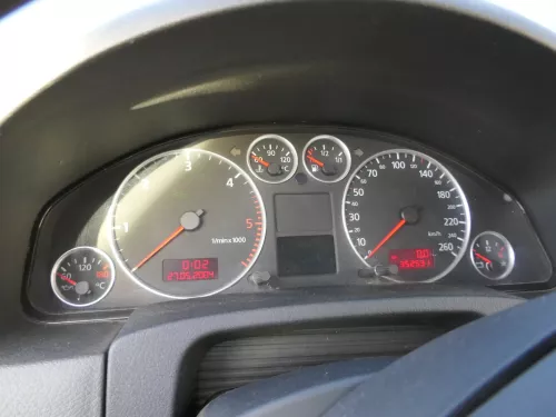 Audi A6 4B Tacho Tachometer Kombiinstrument 352.000km 4B0920900Q 2,5 TDI Quattro