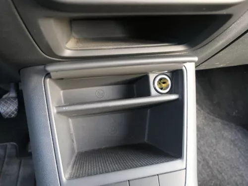 VW Golf Plus 5M Ablagefach Zigarettenanzünder vorne 5M1857961E Fach Abdeckung