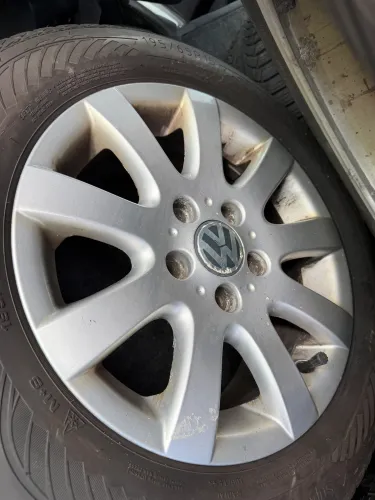 1x Felge Alufelge VW Golf 5 Touran 6,5jx15H2 ET50 1K0601025AQ Alu original  1d