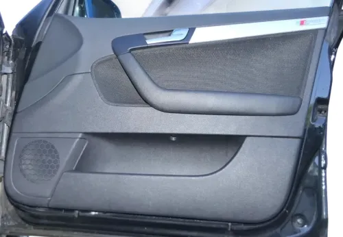 1x A3 8P Türverkleidung Verkleidung Tür vorn rechts 4/5-Türer Abdeckung (202179)