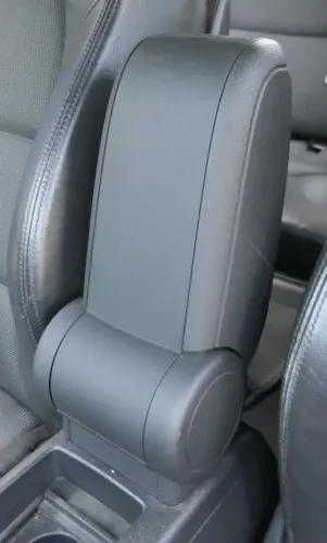 Audi A3 8P Mittelarmlehne Armlehne Fach original Leder - Griff defekt (202199)
