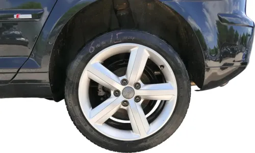 A3 8P Alufelgen S-line Felgen 8P0601025AL Reifen 245/45 R17 Y Felge 5-7mm Sommer