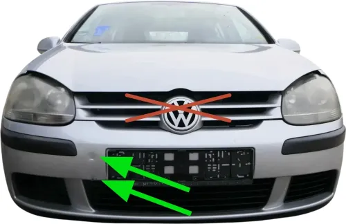VW Golf 5 1K V Stoßstange vorne Frontstoßstange Stoßfänger silber LA7W