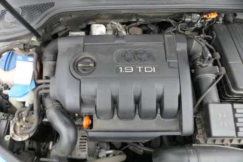 A3 8P Motorabdeckung Abdeckung Motor Blende 03G103967B 1,9 TDI BLS Diesel